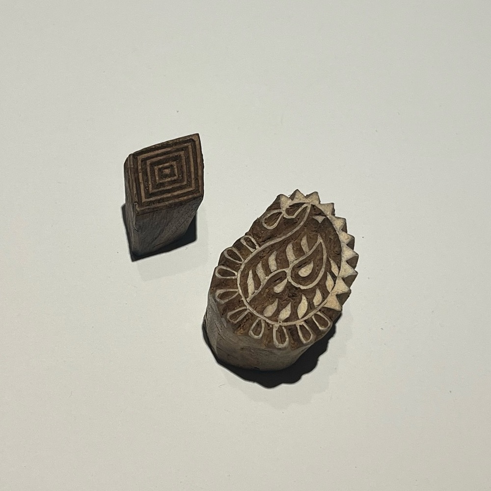 Set of 2 Wooden Stamps: Diamond and Paisley Design